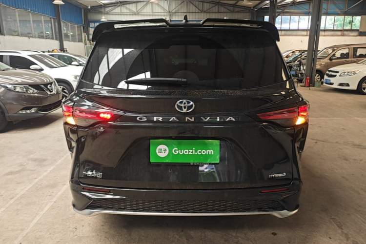 Used Toyota Granvia 2023 2.5L Hybrid Prestige PLUS Edition Rear