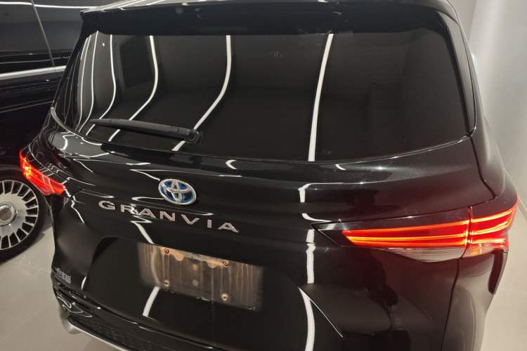 Used Toyota Granvia 2023 2.5L Hybrid Prestige VIP Edition Rear