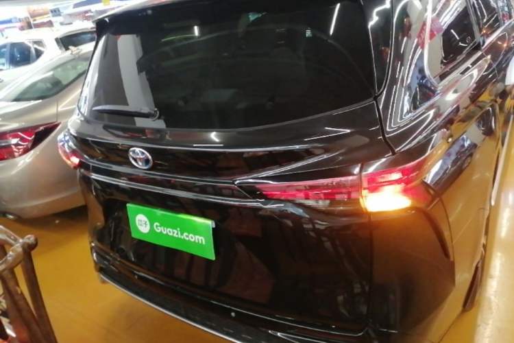 Used Toyota Granvia 2023 2.5L Hybrid Prestige PLUS Edition Rear