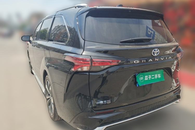Used Toyota Granvia 2023 2.5L Hybrid Prestige PLUS Edition Rear Left 45 Deg