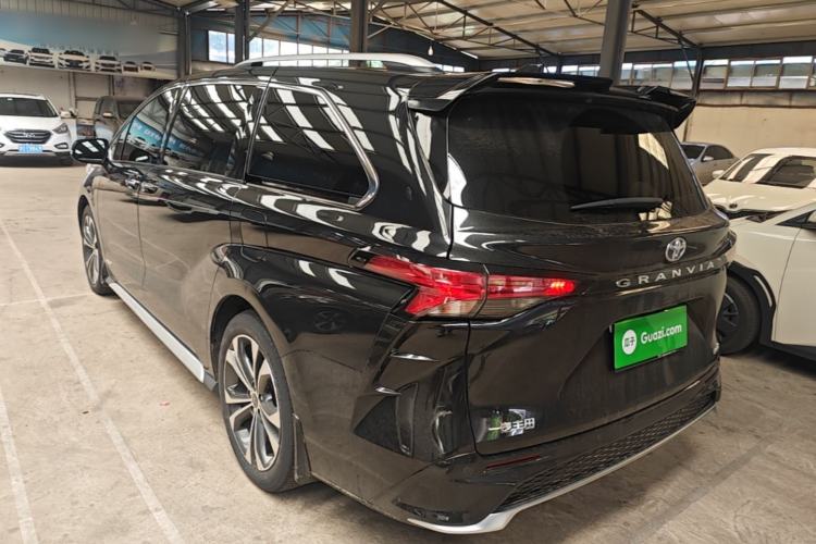 Used Toyota Granvia 2023 2.5L Hybrid Prestige PLUS Edition Rear Left 45 Deg