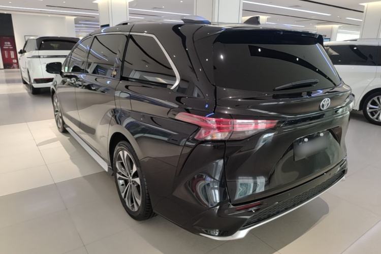 Used Toyota Granvia 2023 2.5L Hybrid Flagship VIP Edition Rear Left 45 Deg