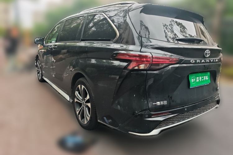 Used Toyota Granvia 2023 2.5L Hybrid Prestige PLUS Edition Rear Left 45 Deg