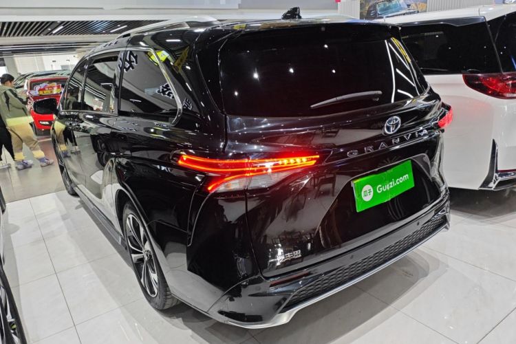 Used Toyota Granvia 2023 2.5L Hybrid Prestige VIP Edition Rear Left 45 Deg