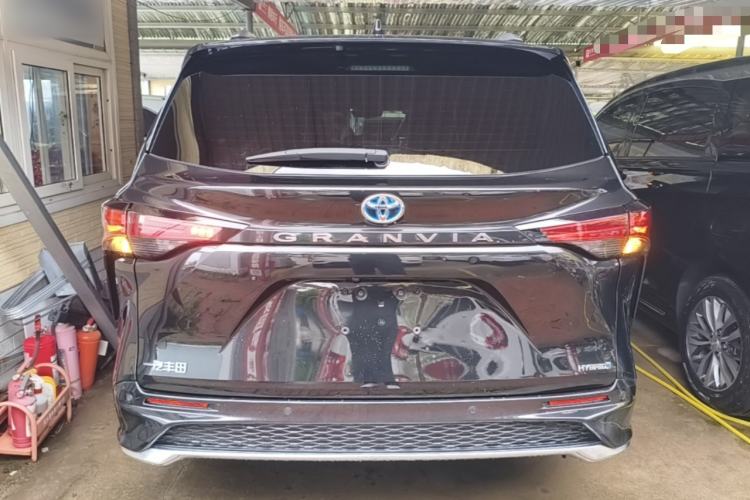 Used Toyota Granvia 2023 2.5L Hybrid Prestige PLUS Edition Rear