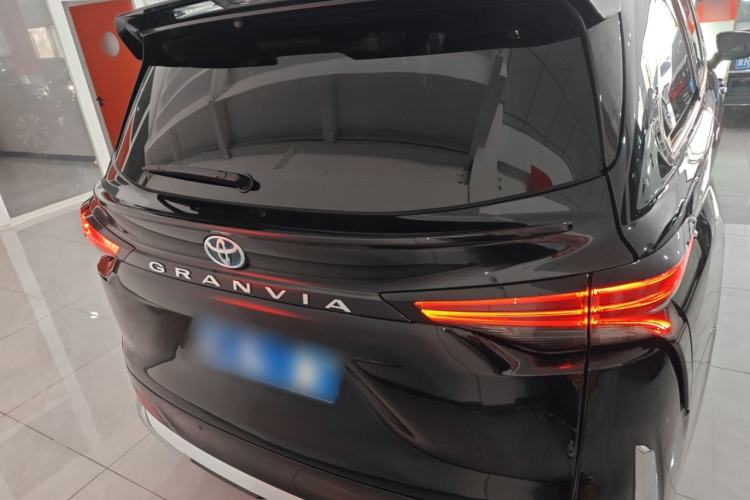 Used Toyota Granvia 2023 2.5L Hybrid Prestige PLUS Edition Rear