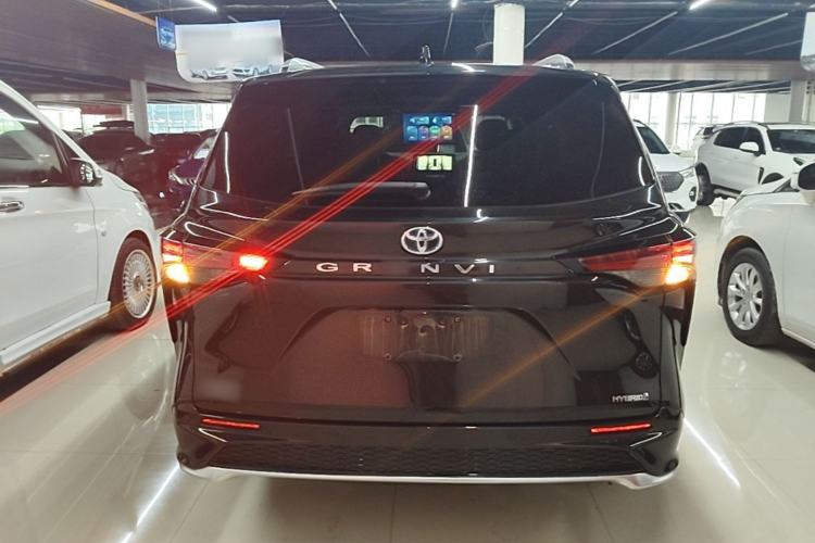 Used Toyota Granvia 2023 2.5L Hybrid Luxury Edition Rear