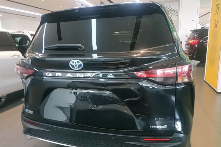 Used Toyota Granvia 2023 2.5L Hybrid Comfort Edition Rear
