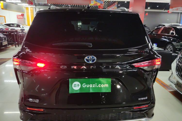 Used Toyota Granvia 2023 2.5L Hybrid Prestige PLUS Edition Rear