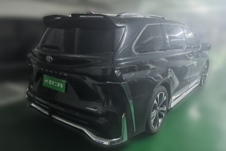 Used Toyota Granvia 2023 2.5L Hybrid Prestige PLUS Edition Rear Right 45 Deg