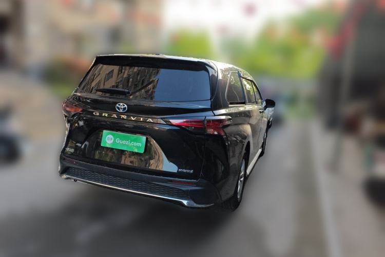 Used Toyota Granvia 2023 2.5L Hybrid Comfort Edition Rear Right 45 Deg