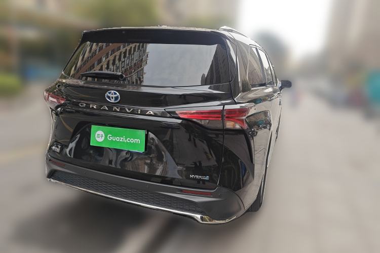 Used Toyota Granvia 2023 2.5L Hybrid Comfort Edition Rear Right 45 Deg