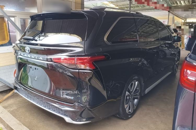 Used Toyota Granvia 2023 2.5L Hybrid Prestige PLUS Edition Rear Right 45 Deg