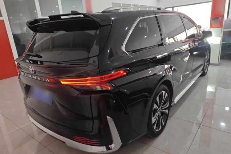 Used Toyota Granvia 2023 2.5L Hybrid Prestige PLUS Edition Rear Right 45 Deg