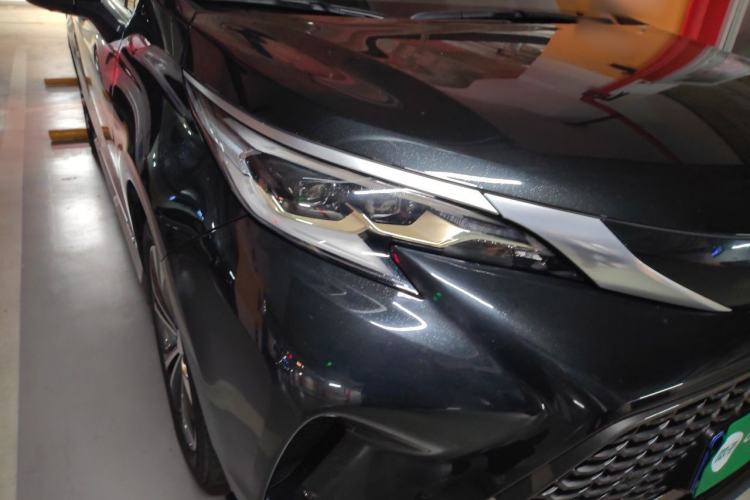 Used Toyota Granvia 2023 2.5L Hybrid Prestige VIP Edition Right Front Headlight