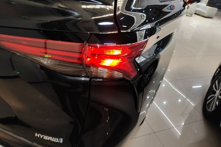 Used Toyota Granvia 2023 2.5L Hybrid Comfort Edition Right Rear Taillight