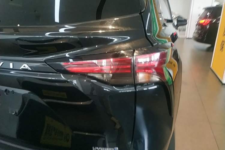Used Toyota Granvia 2023 2.5L Hybrid Comfort Edition Right Rear Taillight