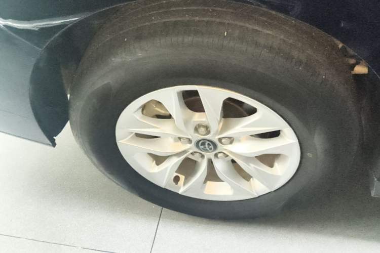 Used Toyota Granvia 2023 2.5L Hybrid Comfort Edition Right Rear Wheel Hub