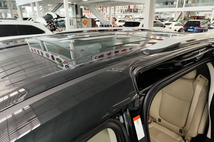 Used Toyota Granvia 2023 2.5L Hybrid Prestige PLUS Edition Roof