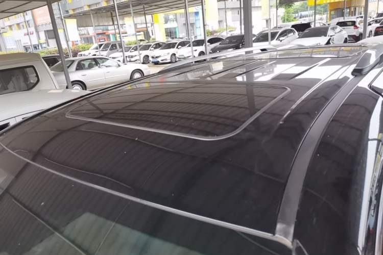 Used Toyota Granvia 2023 2.5L Hybrid Flagship VIP Edition Roof