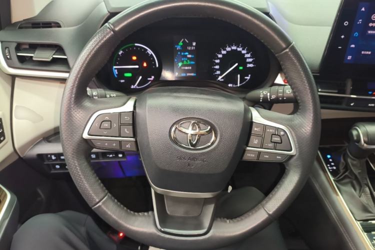 Used Toyota Granvia 2023 2.5L Hybrid Prestige PLUS Edition Steering Wheel