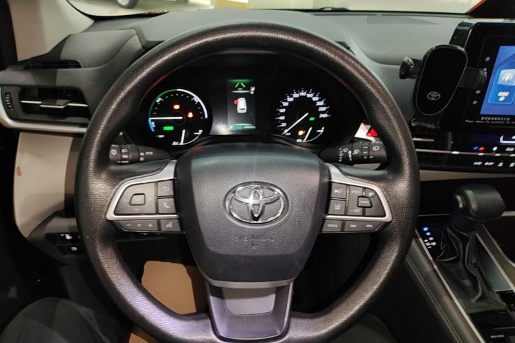 Used Toyota Granvia 2023 2.5L Hybrid Comfort Edition Steering Wheel