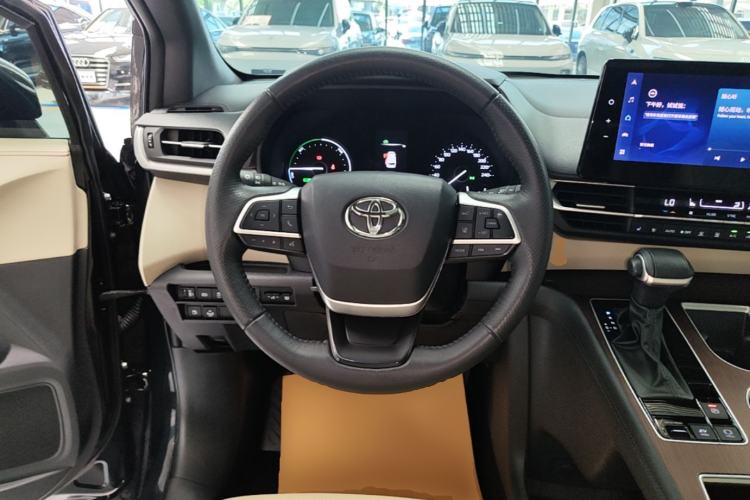 Used Toyota Granvia 2023 2.5L Hybrid Prestige PLUS Edition Steering Wheel