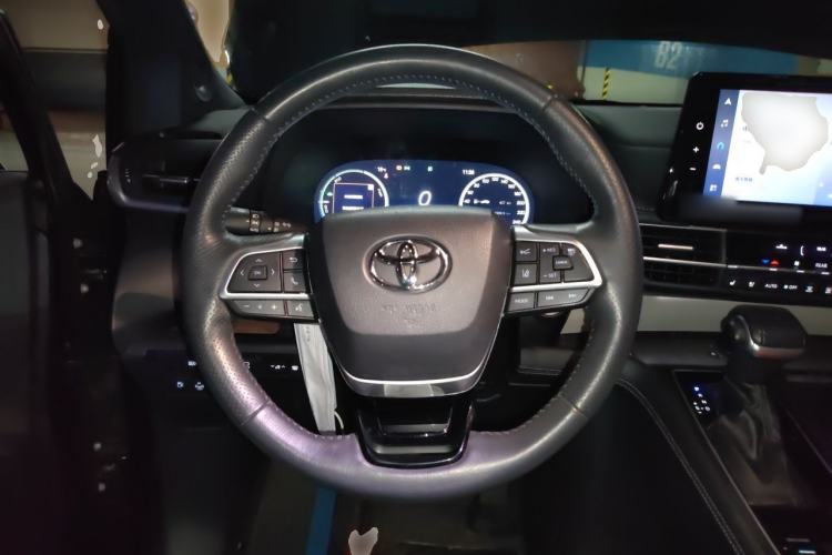 Used Toyota Granvia 2023 2.5L Hybrid Prestige VIP Edition Steering Wheel