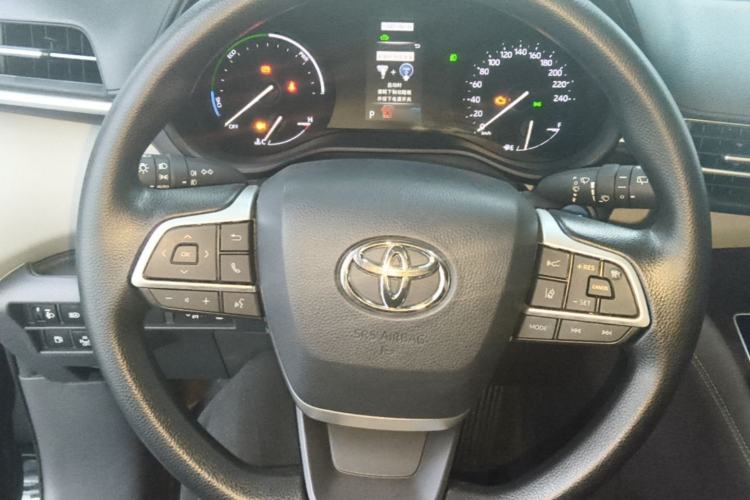 Used Toyota Granvia 2023 2.5L Hybrid Comfort Edition Steering Wheel
