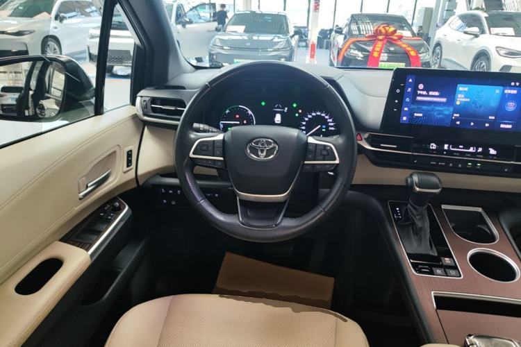 Used Toyota Granvia 2023 2.5L Hybrid Prestige PLUS Edition Steering Wheel