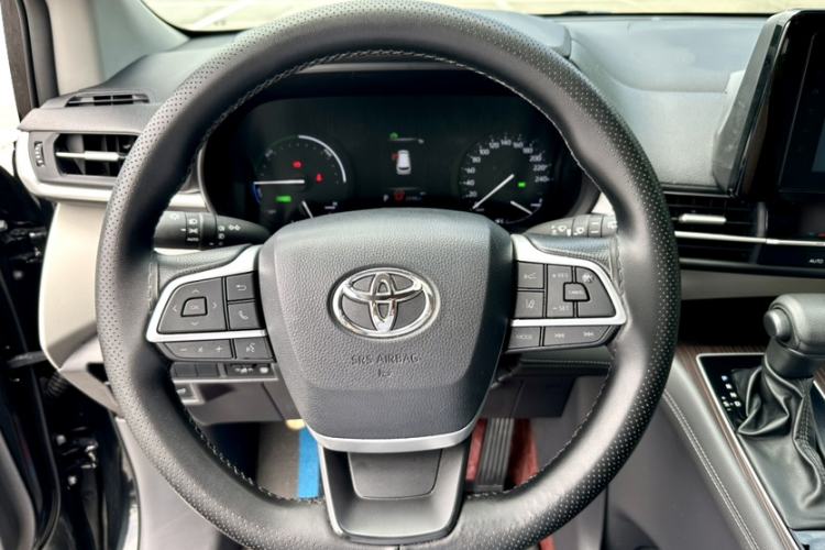 Used Toyota Granvia 2023 2.5L Hybrid Luxury Edition Steering Wheel