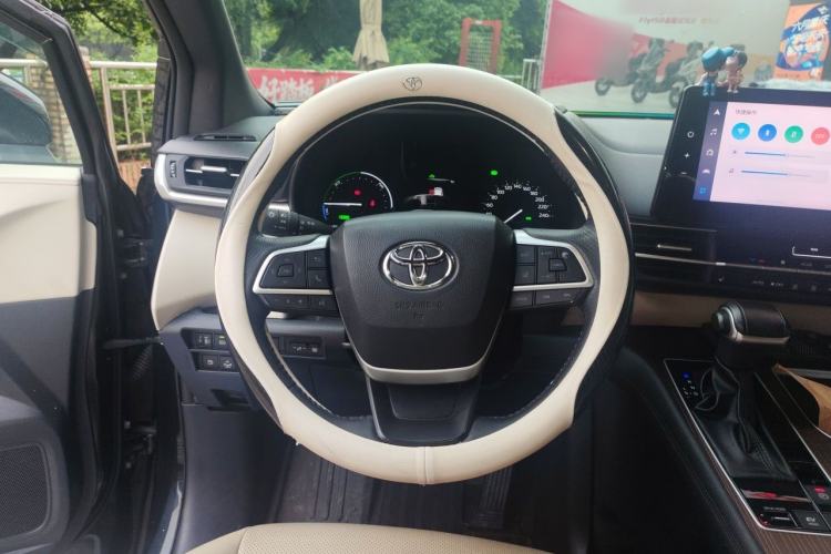 Used Toyota Granvia 2023 2.5L Hybrid Prestige PLUS Edition Steering Wheel