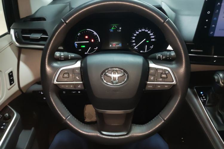 Used Toyota Granvia 2023 2.5L Hybrid Prestige PLUS Edition Steering Wheel
