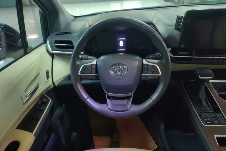 Used Toyota Granvia 2023 2.5L Hybrid Prestige PLUS Edition Steering Wheel