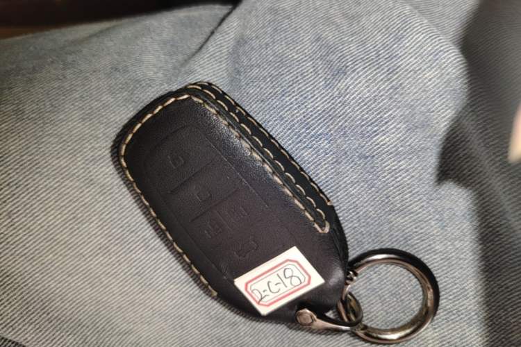 Used Toyota Granvia 2023 2.5L Hybrid Flagship VIP Edition Vehicle Key
