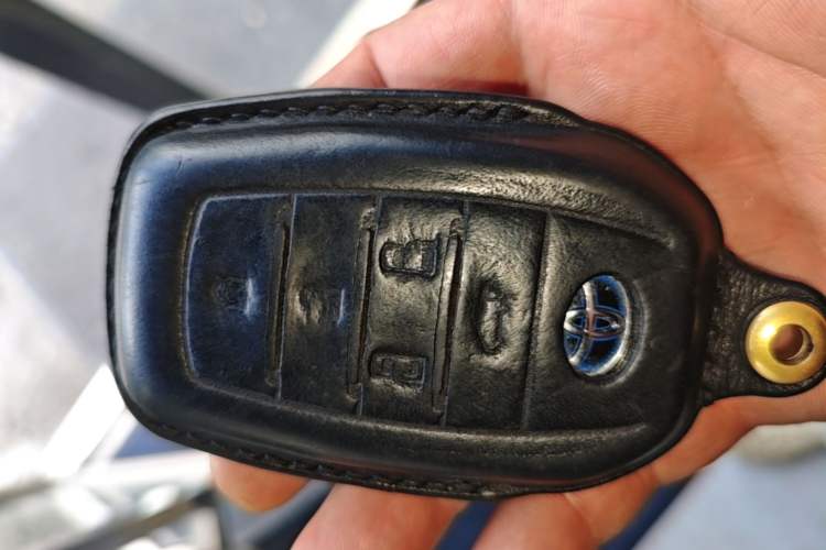 Used Toyota Granvia 2023 2.5L Hybrid Flagship VIP Edition Vehicle Key