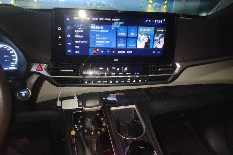 Used Toyota Granvia 2023 2.5L Hybrid Flagship VIP Edition Audio And AC Panel