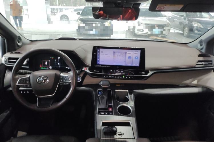 Used Toyota Granvia 2023 2.5L Hybrid Flagship VIP Edition Center Console