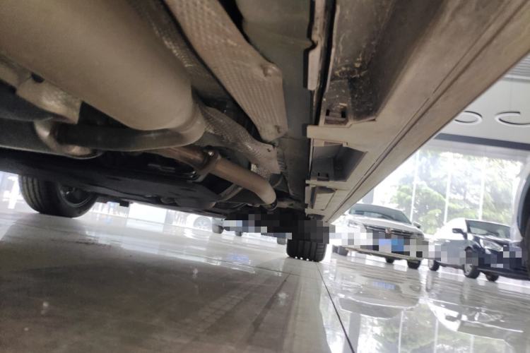 Used Toyota Granvia 2023 2.5L Hybrid Flagship VIP Edition Chassis Rear Right