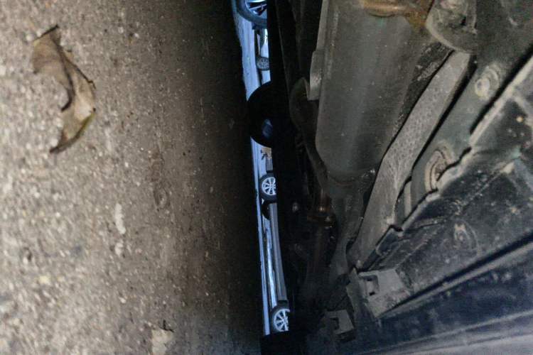 Used Toyota Granvia 2023 2.5L Hybrid Flagship VIP Edition Chassis Rear Right