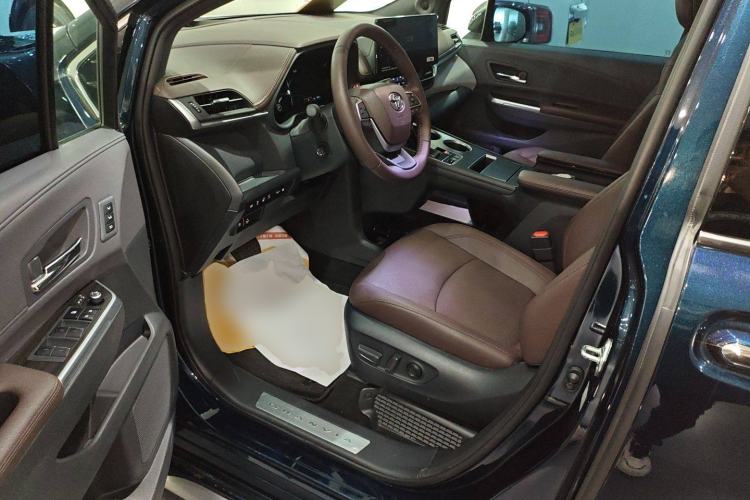Used Toyota Granvia 2023 2.5L Hybrid Flagship VIP Edition Driver Seat