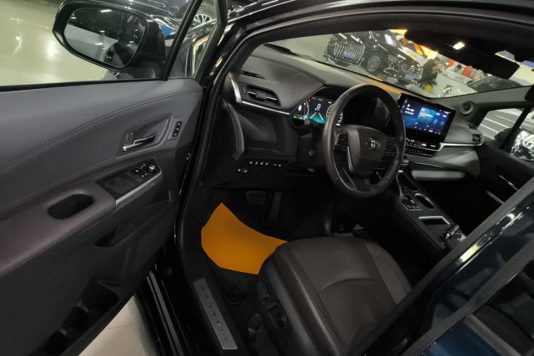 Used Toyota Granvia 2023 2.5L Hybrid Flagship VIP Edition Driver Seat