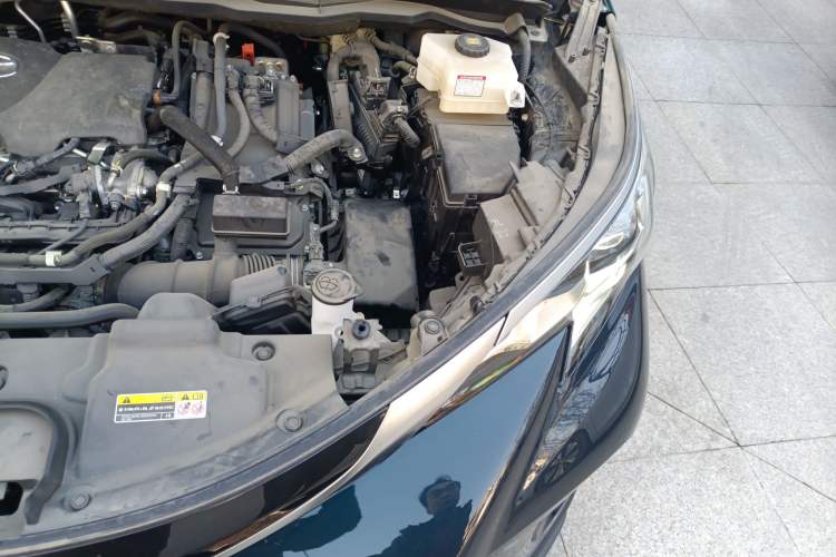 Used Toyota Granvia 2023 2.5L Hybrid Flagship VIP Edition Engine Bay Left