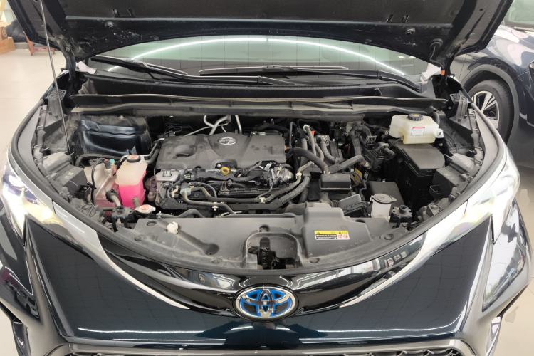 Used Toyota Granvia 2023 2.5L Hybrid Flagship VIP Edition Engine Bay