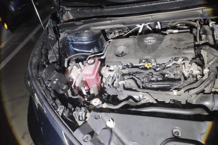 Used Toyota Granvia 2023 2.5L Hybrid Flagship VIP Edition Engine Bay Right