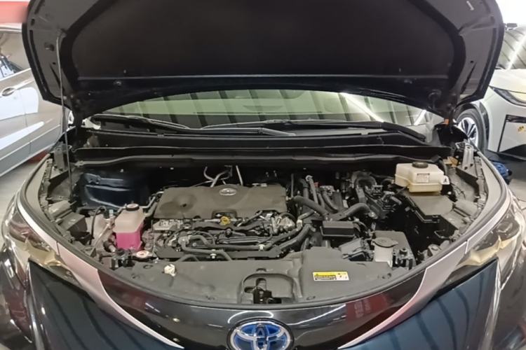 Used Toyota Granvia 2023 2.5L Hybrid Flagship VIP Edition Engine Bay