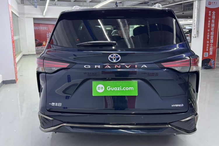 Used Toyota Granvia 2023 2.5L Hybrid Flagship VIP Edition Exterior 2