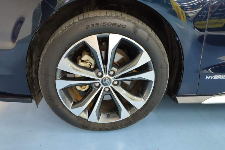 Used Toyota Granvia 2023 2.5L Hybrid Flagship VIP Edition Exterior 4