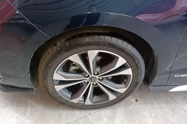 Used Toyota Granvia 2023 2.5L Hybrid Flagship VIP Edition Exterior 4