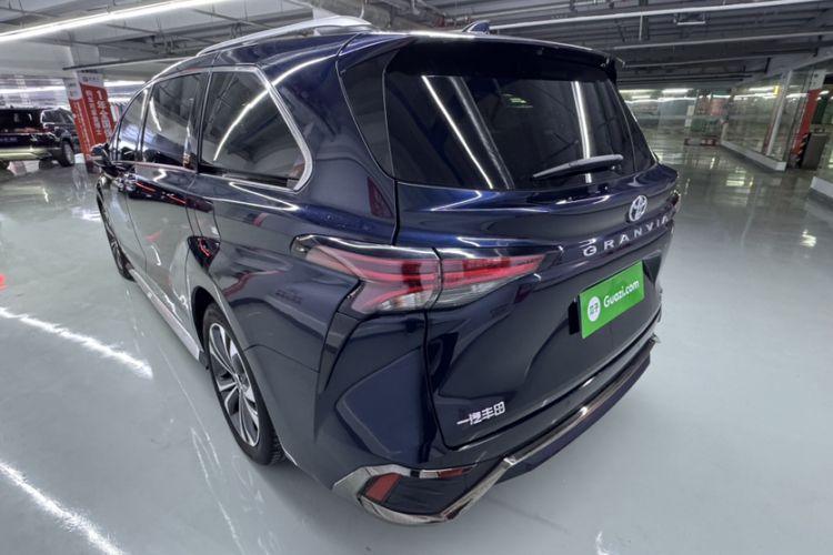 Used Toyota Granvia 2023 2.5L Hybrid Flagship VIP Edition Exterior 5